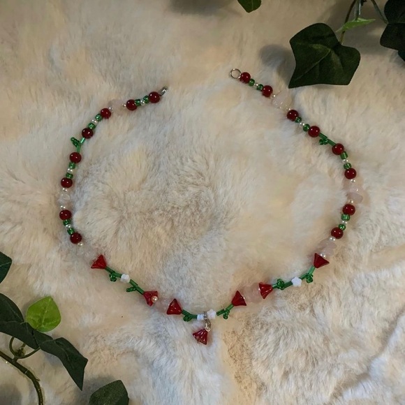 🌹♥️🌿 Tulip Garden Choker Necklace 🌿♥️🌹 - Picture 1 of 2